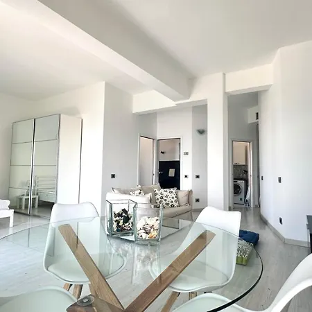 Apartment A40 - Ancona, Elegante Bilocale In Centro Con Vista Mozzafiato! Ancona